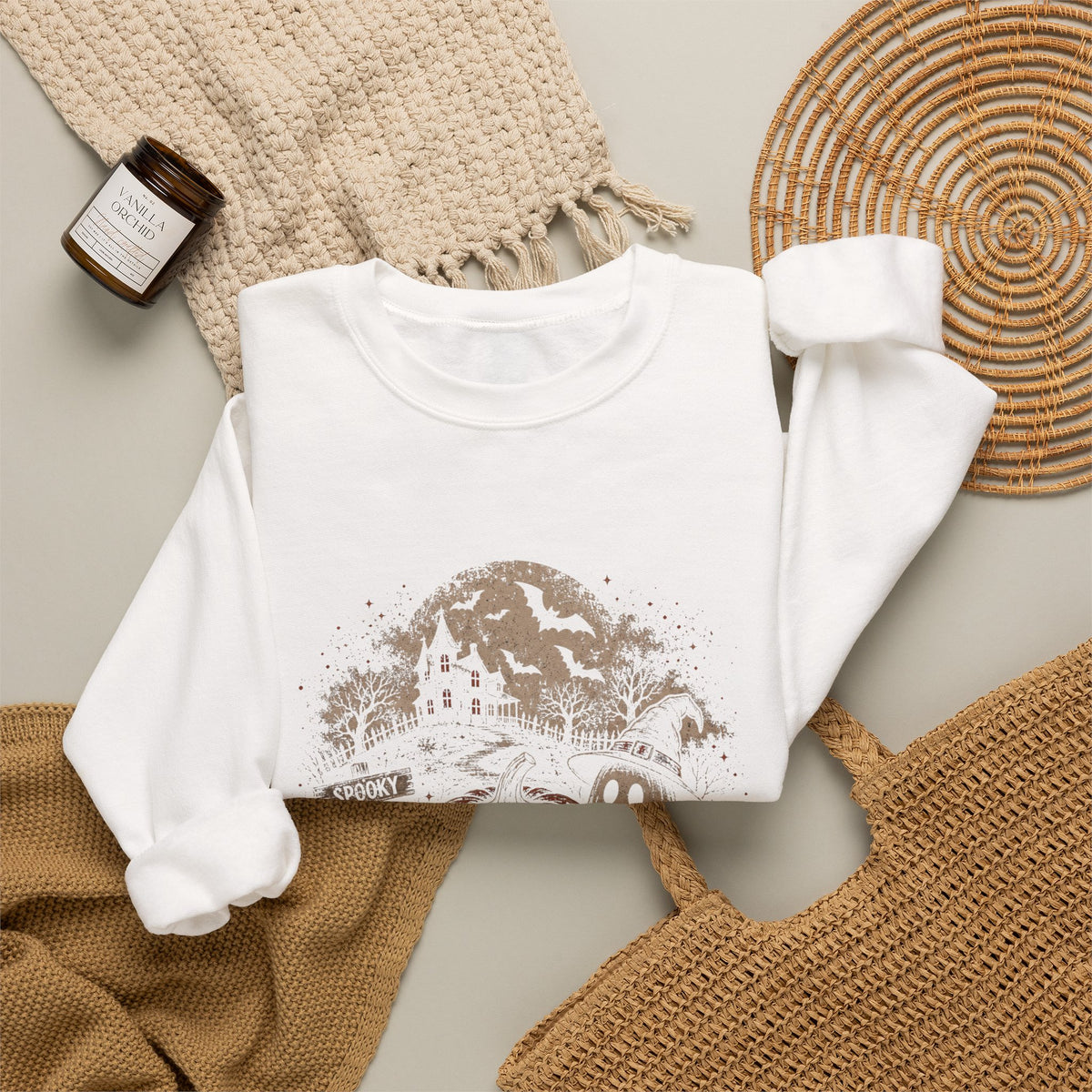 Halloween Pumpkin Patch Crewneck Sweatshirt – Spooky Scenic Jack-O'-Lantern Design
