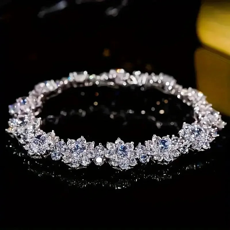 Luxury Sunflower Moissanite Bracelet – Diamond-Like Sparkle in 18K Gold