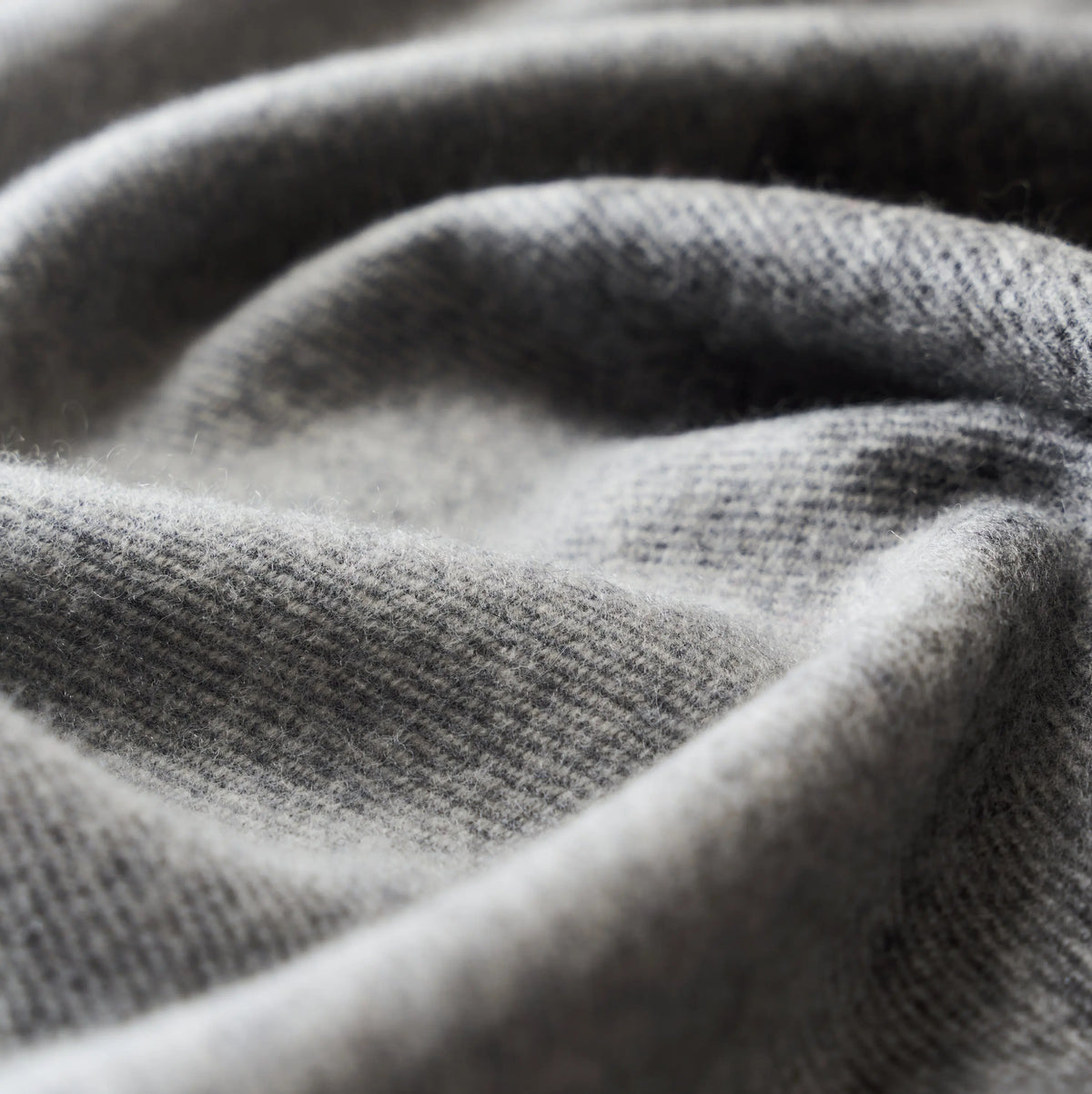 Paris Woven Throw Blanket — 140 × 170 cm