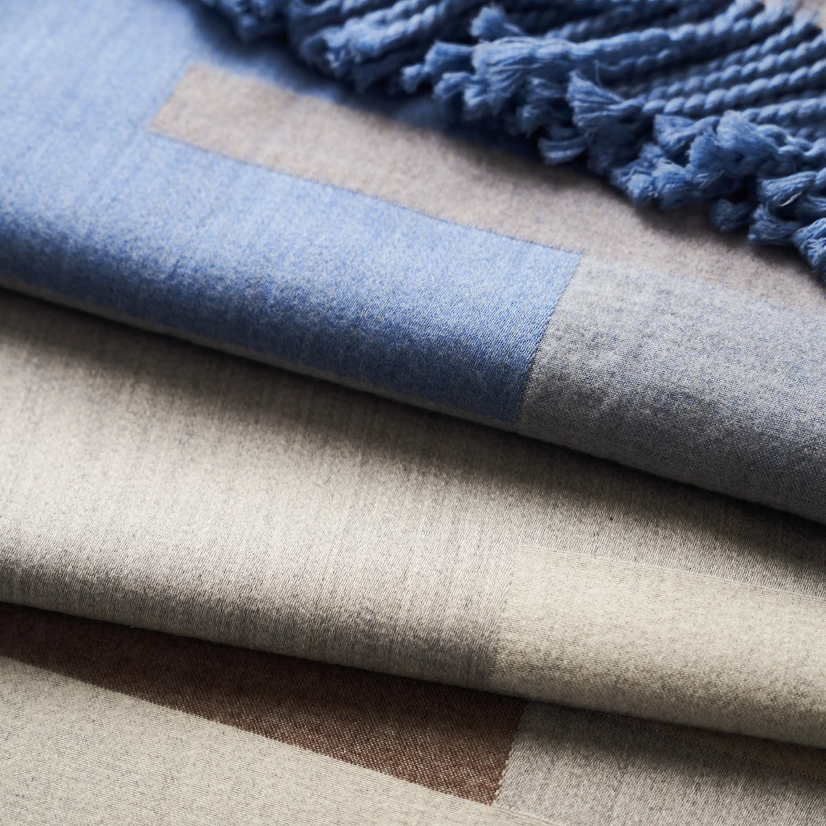 Super Soft 100% Australian Merino Wool Eco-Friendly Organic Breathable Wrinkle Resistant Blanket Home Textile Heavy Strip Throw