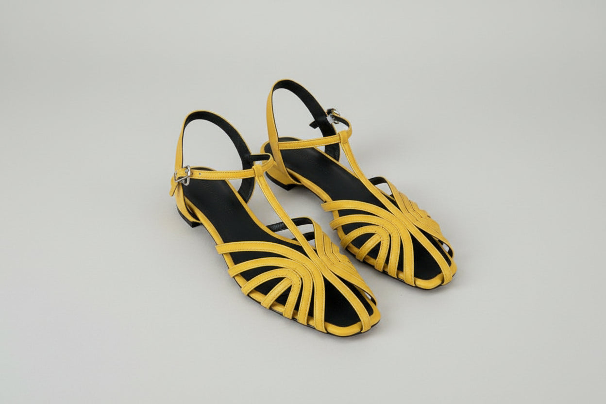 Narrow Strap Hollow Flat Sandals - Women's Luxury Roman Beach Sandal